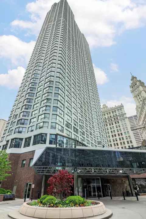 405 N Wabash Ave #2204, Chicago, IL 60611