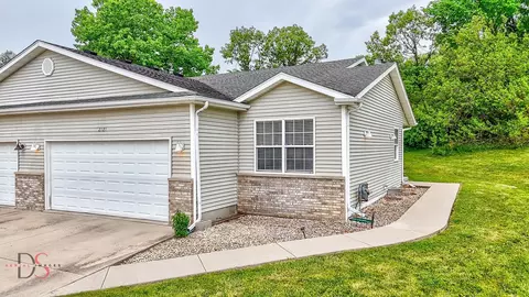 2121 Mary Ln, Ottawa, IL 61350
