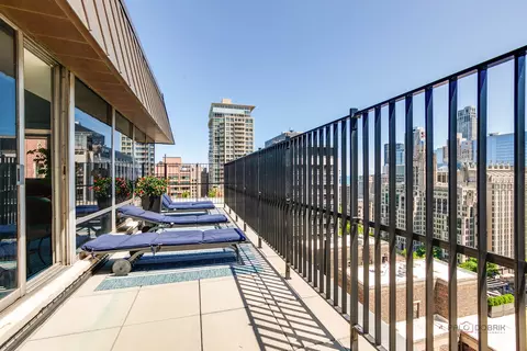 201 E Chestnut St #3C, Chicago, IL 60611 photo 29