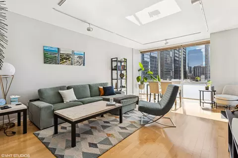 Living - 8 E Randolph St #2407, Chicago, IL 60601 photo 2 of 3