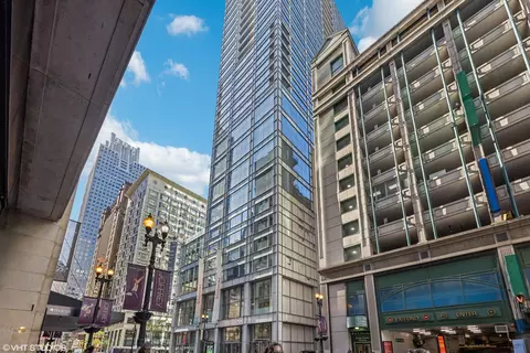 8 E Randolph St #2407, Chicago, IL 60601