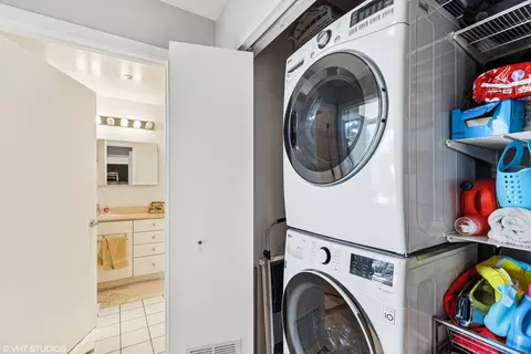 Other - 8 E Randolph St #2407, Chicago, IL 60601 photo 3 of 4