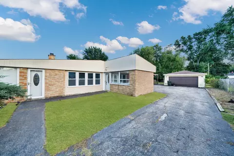 Other - 15300 Parkside Dr, Markham, IL 60428 photo 3 of 14