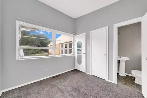 Bedroom - 15300 Parkside Dr, Markham, IL 60428 photo 1 of 2