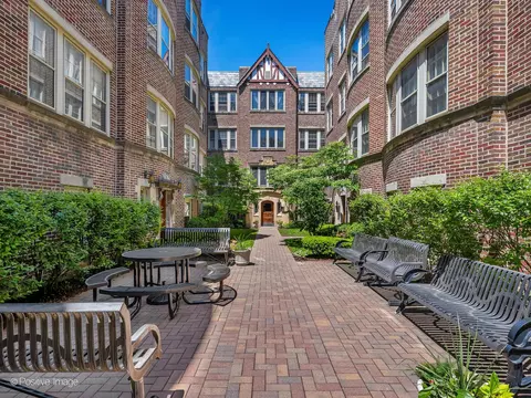 1128 Washington Blvd #2A, Oak Park, IL 60302