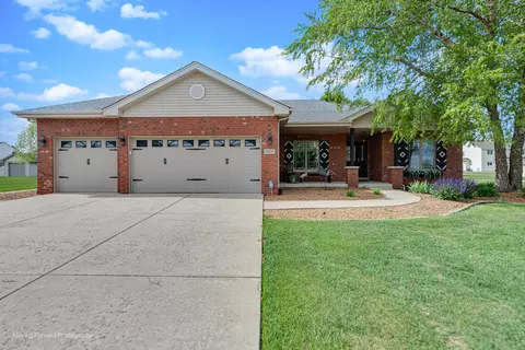 608 W North St, Peotone, IL 60468