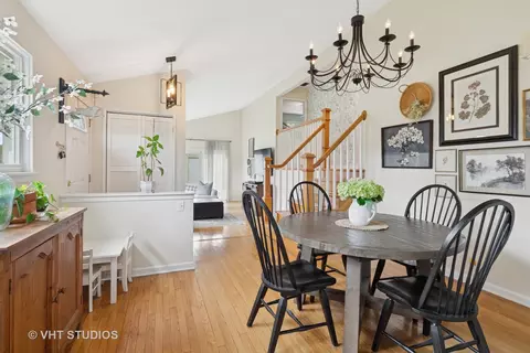 Dining - 3105 Harrison St, Glenview, IL 60025 photo 1 of 2