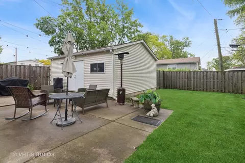 Exterior - 3105 Harrison St, Glenview, IL 60025 photo 3 of 5
