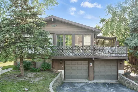 6542 S Ridge Rd, Willowbrook, IL 60527