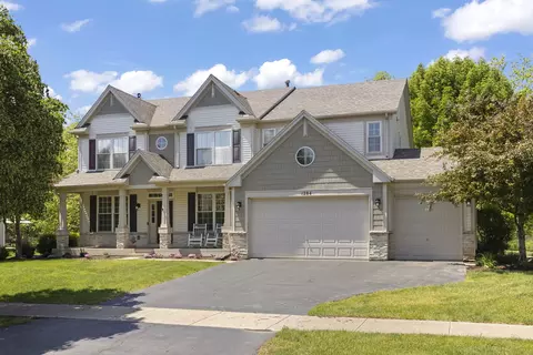 1284 Mcdole Dr, Sugar Grove, IL 60554