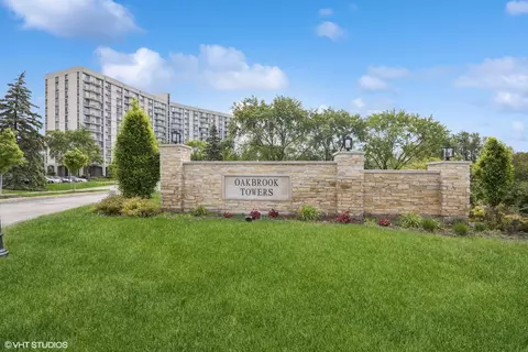 20 N Tower Rd #3G, Oak Brook, IL 60523