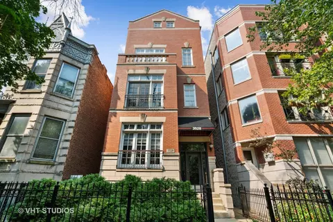 3528 N Fremont St #2, Chicago, IL 60657