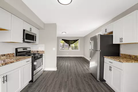 Kitchen - 232 Camden Dr, Steger, IL 60475 photo 2 of 2
