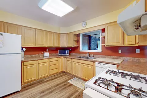 Kitchen - 143 Scott Dr, East Dundee, IL 60118 photo 1 of 2