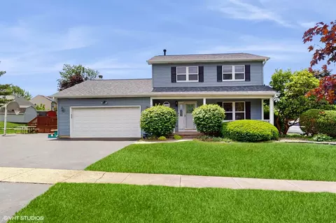8401 Adbeth Ave, Woodridge, IL 60517