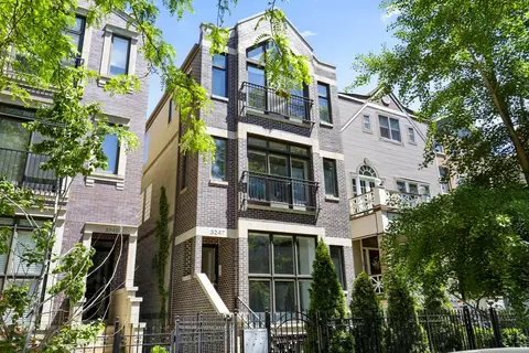 3247 N Racine Ave #1, Chicago, IL 60657