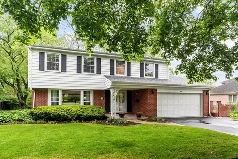 1025 Oxford Rd, Deerfield, IL 60015