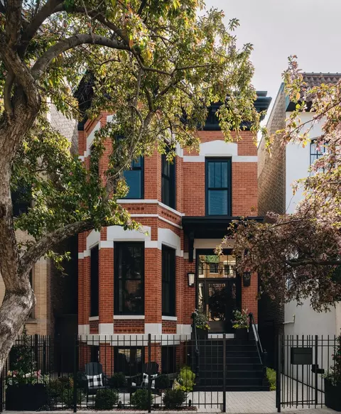 1823 N Lincoln Park W, Chicago, IL 60614