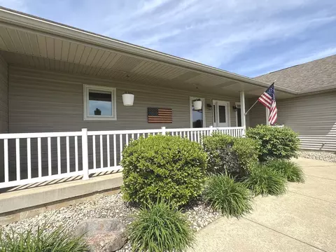 Exterior - 2665 Pine Tree Turn, Kankakee, IL 60901 photo 4 of 14