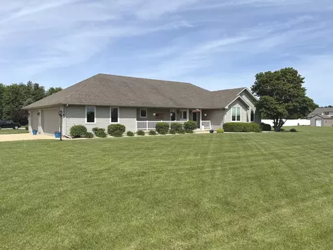 Exterior - 2665 Pine Tree Turn, Kankakee, IL 60901 photo 2 of 14