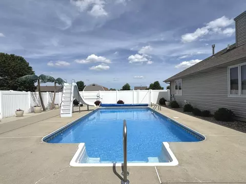 Exterior - 2665 Pine Tree Turn, Kankakee, IL 60901 photo 10 of 14