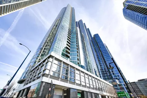 1201 S Prairie Ave #1505, Chicago, IL 60605
