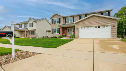 Exterior - 302 Gambel Ct, Normal, IL 61761 photo 12 of 13