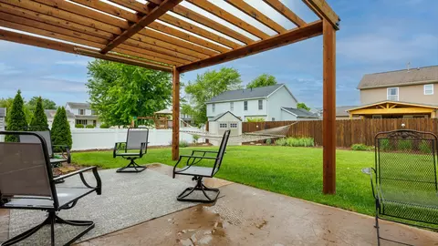 Exterior - 302 Gambel Ct, Normal, IL 61761 photo 8 of 13