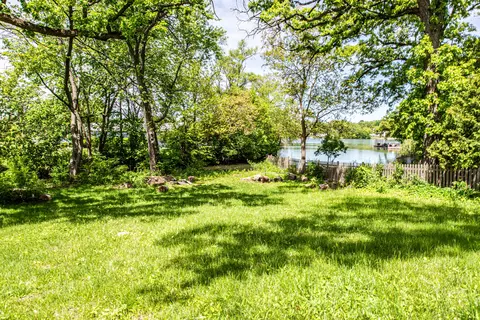 23780 N South Lakewood Ln, Lake Zurich, IL 60047