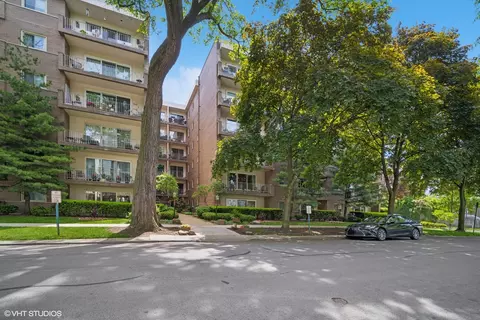 407 Ashland Ave #6H, River Forest, IL 60305