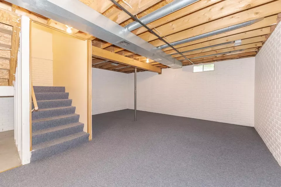  2321 Woodhavens Dr, Bloomington, IL 61701 photo 24