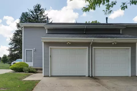 1560 Hunt Dr #A, Normal, IL 61761
