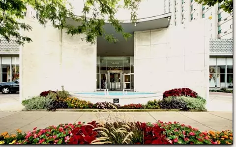 3600 N Lake Shore Dr #2212, Chicago, IL 60613