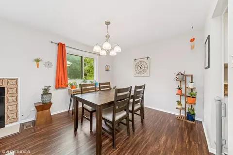 1111 Rhodes Ct, Wheaton, IL 60189 photo 5