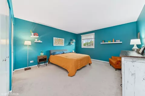 1111 Rhodes Ct, Wheaton, IL 60189 photo 9