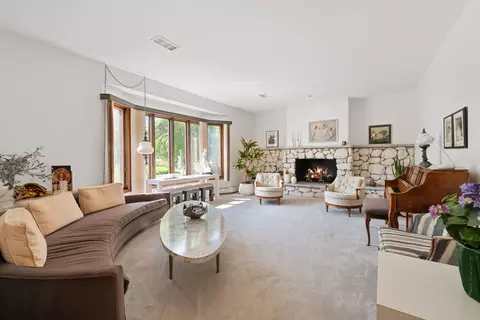 2 Hamilton Ln, Oak Brook, IL 60523 photo 4