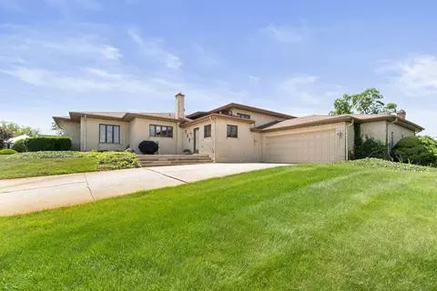 2 Hamilton Ln, Oak Brook, IL 60523 photo 23