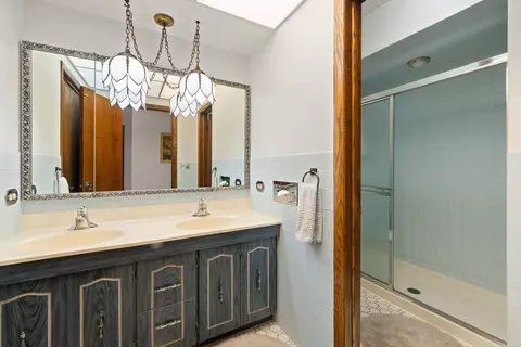 2 Hamilton Ln, Oak Brook, IL 60523 photo 17