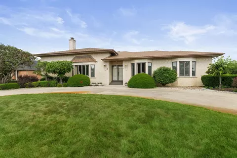 2 Hamilton Ln, Oak Brook, IL 60523 photo 25