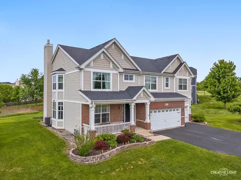 2212 Kingsmill St, Yorkville, IL 60560