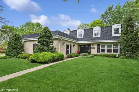 1002 E Jules St, Arlington Heights, IL 60004