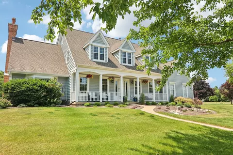 500 Stony Hill Ln, Crystal Lake, IL 60012