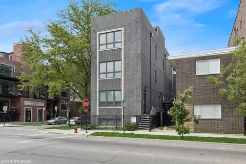 2256 W Foster Ave #3, Chicago, IL 60625