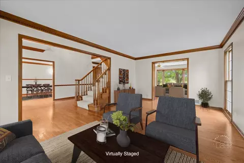 560 Braemar Ave, Naperville, IL 60563 photo 7