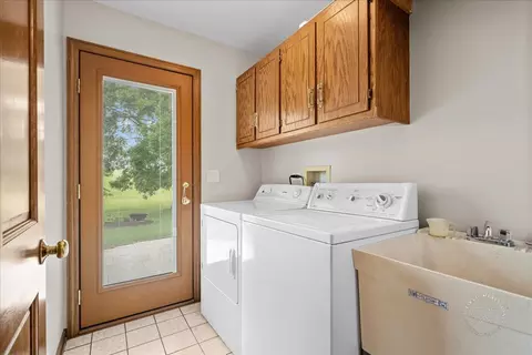 560 Braemar Ave, Naperville, IL 60563 photo 24