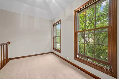 560 Braemar Ave, Naperville, IL 60563 photo 29