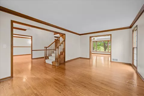 560 Braemar Ave, Naperville, IL 60563 photo 8