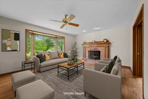 560 Braemar Ave, Naperville, IL 60563 photo 21