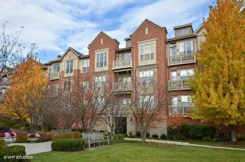 1950 Farnsworth Ln #207, Northbrook, IL 60062