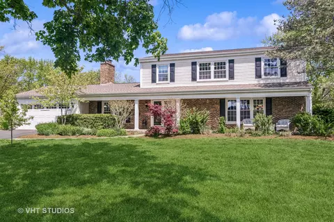 750 Oxbow Ln, Barrington, IL 60010
